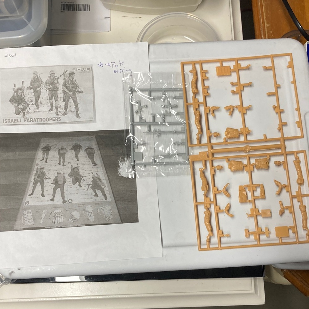 DML Paratroopers, kit #3001, 1/35 model figure kit, no box, one figure missing